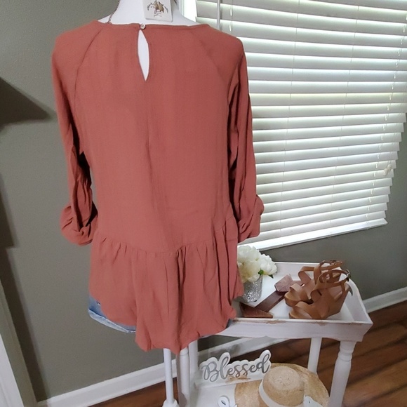 *ONLY 2 LEFT* Umgee Dusty Mauve Baby doll Top - Picture 3 of 6